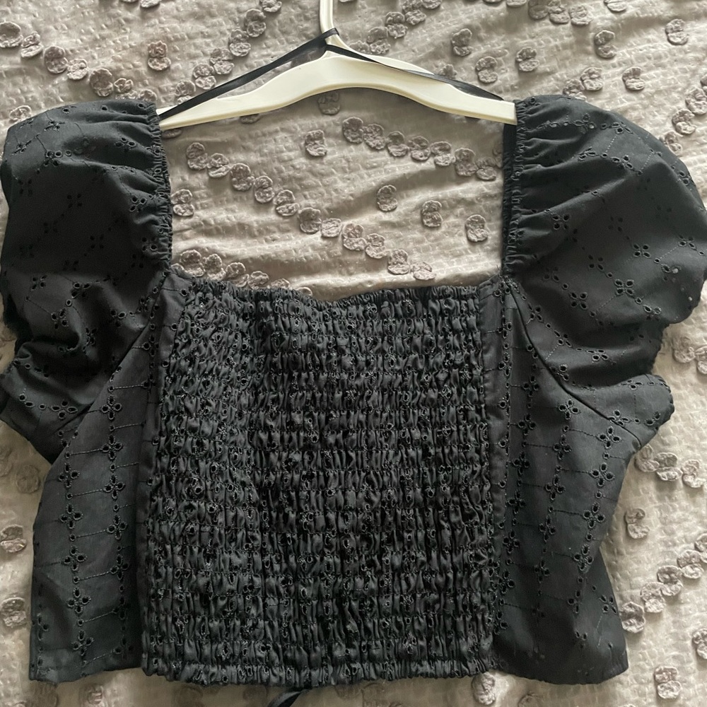 Black Crop Top - Picture 4 of 4